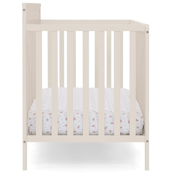 Delta Children Isabelle 6-in-1 Convertible Crib, Converts to Toddler Bed, Daybed, Sofa & Full Bed with/Without Footbaord, Greenguard Gold Certified, Mattress Heights, Soft Beige