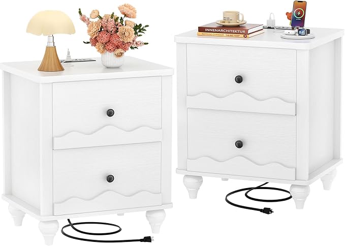 Cyclysio White Nightstand with Charging Station Set of 2, Scalloped Bedside Table with 2 Smooth Drawers, Modern End Table with Solid Wood Legs for Bedroom and Small Spaces