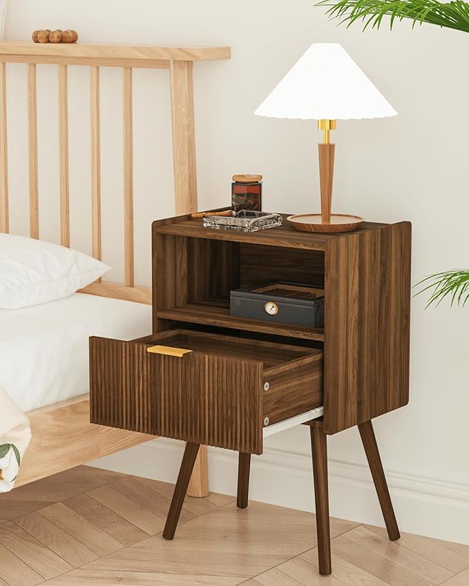 Veegle Nightstand,Modern Bedside Table with Storage Drawer and Open Wood Shelf, Accent Night Stand with Solid Wood Legs for Living Room, Bedroom and Small Spaces,Easy Assembly (Walnut Brown)