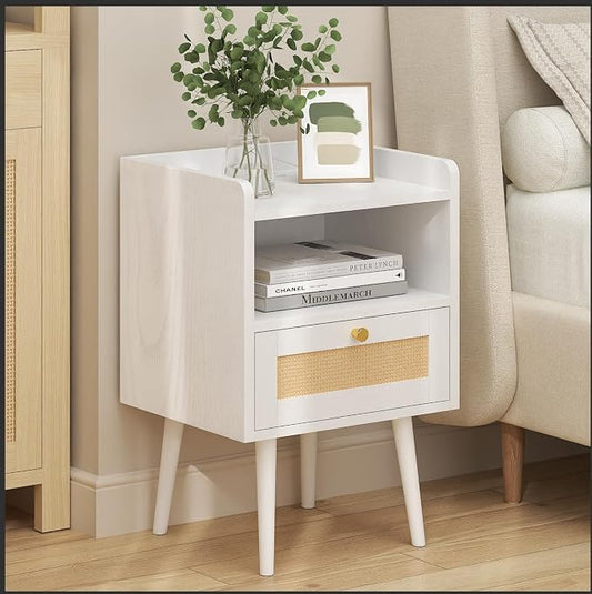 MECHYIN Night Stand Set 2, Nightstands Set of 2 with Charging Station, Rattan Side Tables with Solid Wood Legs, Boho Bedside End Table for Apartment Bedroom Dorm Small Space
