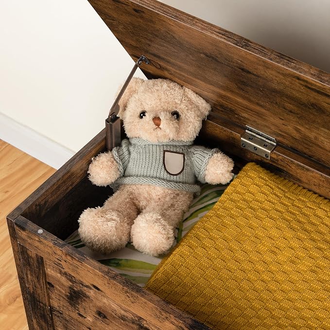 HOOBRO Toy Box, Retro Wooden Look Storage Chest with Safety Hinge, Entryway Storage Bench Supports 220 lb, 39.4 x 15.7 x 18.9 Inches Toy Chest Organizer, Easy Assembly (Rustic Brown) BF100CW01G1