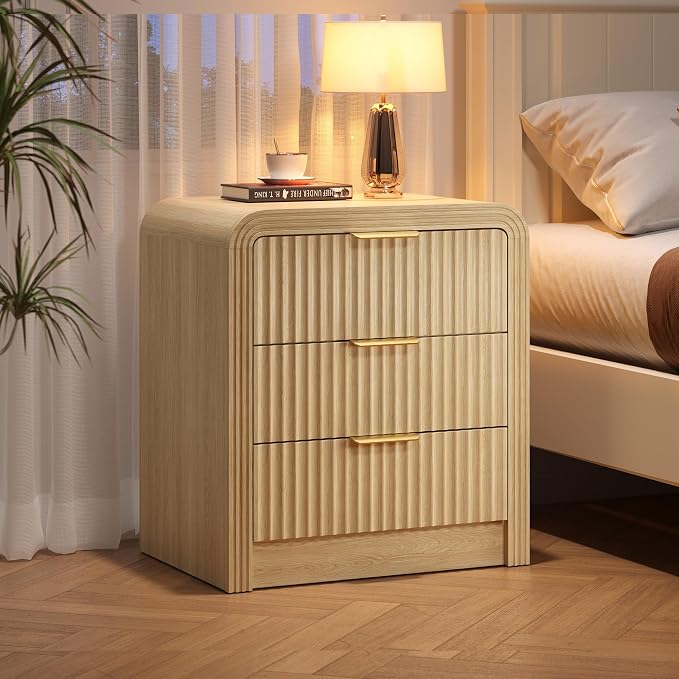 Decofy Fluted Nightstand with Charging Station, Modern Bedroom Side Table with Gold Handles, Curved Profile Design, End Table Wood Organizer for Bedroom, 19.7" & 3 Drawers (1 Pack, Natural Oak)
