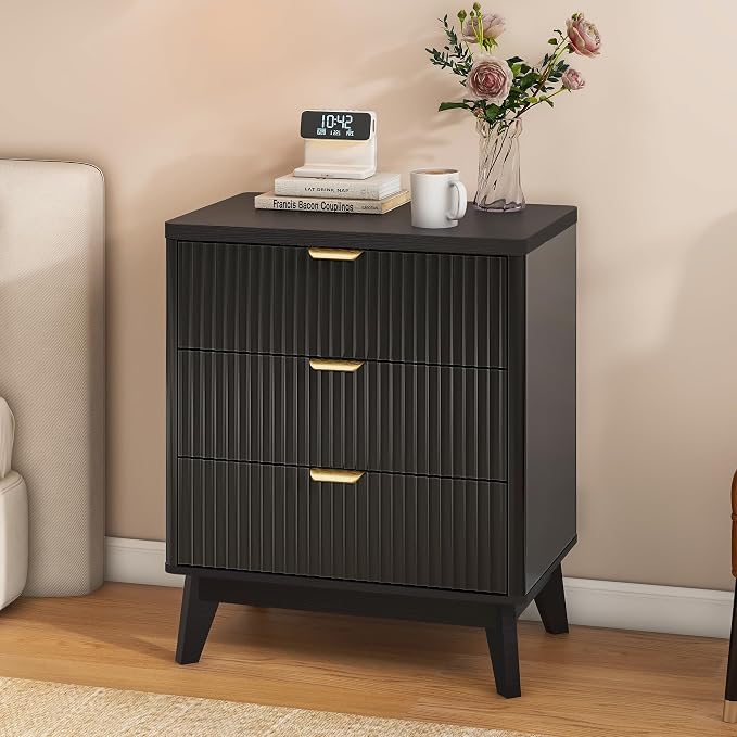 LYNCOHOME Fluted Night Stand with 3 Drawers, Modern Wood Chest of Bedside Table with Curved Profile, Fluted Dresser & Wood Drawer Organizer for Bedroom