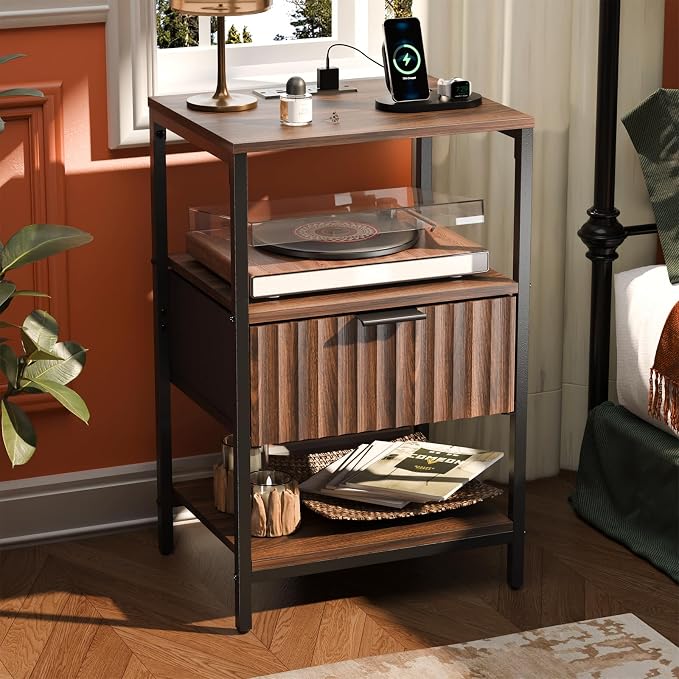 VINGLI Nightstands Set of 2 with Fabric Drawer, Walnut Nightstand with Charging Station, Fluted Night Stands, Bedside Tables/End Tables with Charger Station, Side Table Bedroom,Small Night Stand,2 pcs
