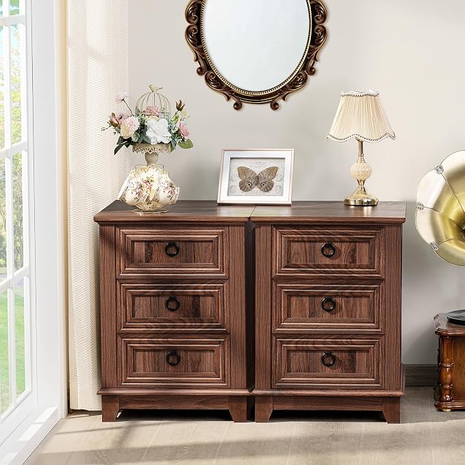 Joaxswe 18" Farmhouse Night Stand with 3 Drawers, Wood End Table Dresser for Bedroom, Retro Nightstand, Bed Side Table with Metal Handle, Bedside Cabinet for Bedroom Living Room, Closet