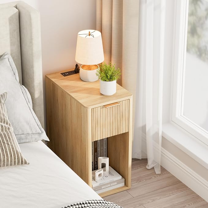 Homleke Narrow End Table with Fluted Drawer and Charging Station, Small Nightstand with USB Ports & Outlets, Bedside Table for Bedroom or Living Room, Modern Accent Table, Natural