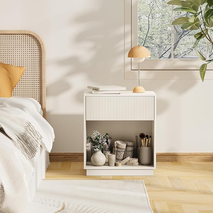 Fluted Nightstands Set of 2, Modern Bedside Table with Drawer and Storage Shelf, Wood End Table Mid Century Night Stands for Bedroom Living Room Sofa Couch Office (White)