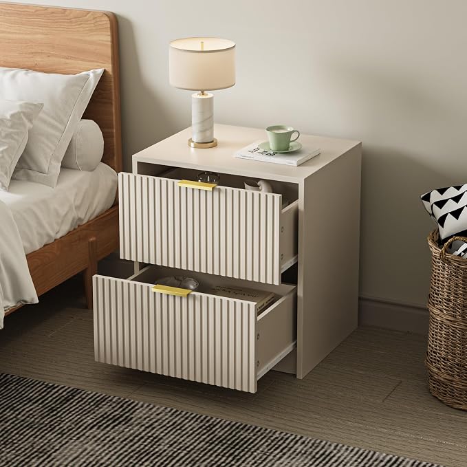 MAISONARIA 3-Piece Dresser Bedroom Set, 5 Drawer Dresser & 2 Drawer Nightstands with Gold Handles, Fluted Wood Chest of Drawers for Bedroom, Living Room, Entryway, Beige
