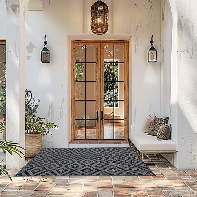 SAND MINE Waterproof Outdoor Rug, Plastic Reversible Rug, Modern Area Rug, Large Floor Mat for Outdoors, RV, Patio, Backyard, Deck, Picnic, Beach, Camping (3' x 5', Black Grey Lattice)