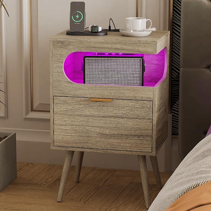 Veegle Nightstand,Modern Bedside Table with Storage Drawer and Open Wood Shelf, Accent Night Stand with Solid Wood Legs for Living Room, Bedroom and Small Spaces,Easy Assembly (Grey Oak-1)