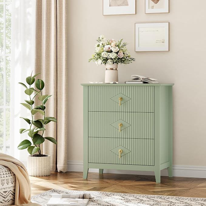 GarveeHome Fluted Dresser for Bedroom, 27.5" Wide 3-Drawer Wood Dresser, Modern Chest of Drawers, Storage Organizer Cabinet for Living Room, Hallway, Entryway, Green