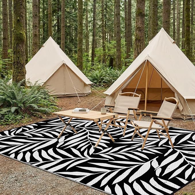 Smiry Outdoor Rug 8x10 ft, Waterproof Reversible Plastic Straw Rugs, Outdoor Area Rug with Leaf Pattern, Outside Floor Mat for Patio, Backyard, Deck, Picnic, Beach, Camping, Black & White