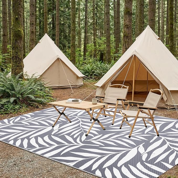Smiry Outdoor Rug 5x8 ft, Waterproof Reversible Plastic Straw Rugs, Outdoor Area Rug with Leaf Pattern, Outside Floor Mat for Patio, Backyard, Deck, Picnic, Beach, Camping, Grey & White