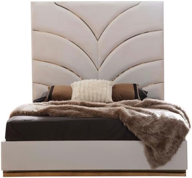 Laura Gold Detailed Upholstery Queen 6 Pc made with Wood in White