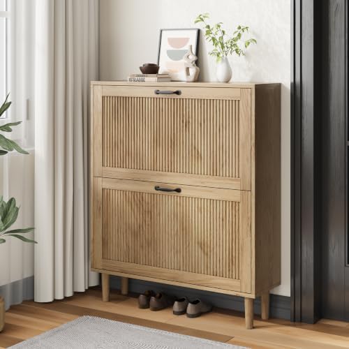 2 Tier Entryway Shoe Storage Cabinet Closed Space Saving Hidden Shoe Organizer with Ribbed Doors Freestanding for Hallway Bedroom Walnut Finish (Natural Oak, 31.5")