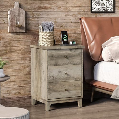 VINGLI Nightstand with Charging Station, Grey Wood Nightstand for Bedroom, 3 Drawer Gray Night Stand with Drawers, Gray Bedside Table, Rustic Grey