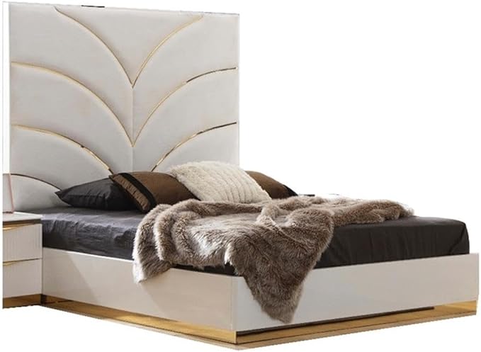 Laura Gold Detailed Upholstery Queen 6 Pc made with Wood in White
