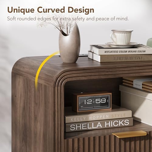 Decofy 23'' Wide Fluted Nightstand Set of 2 with Charging Station, Walnut