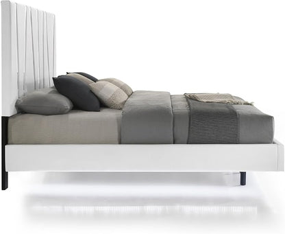 New Classic Furniture Europa 7-Piece Wood Queen Bedroom Set in White