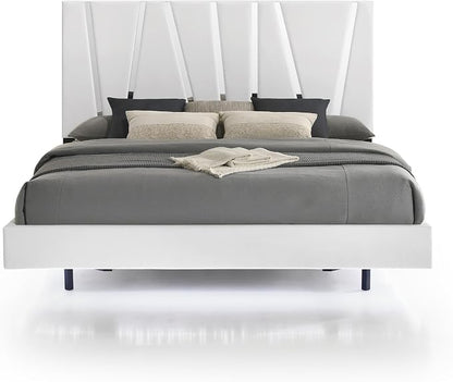 New Classic Furniture Europa 7-Piece Wood Queen Bedroom Set in White