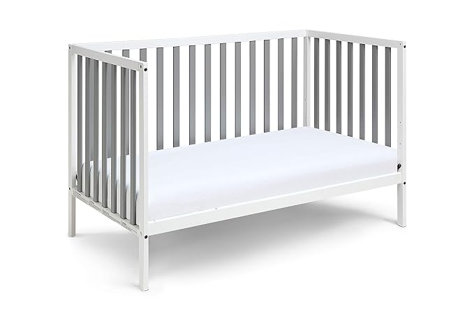 Baby Cache Deux Remi Island 3-in-1 Convertible Baby Crib (Do Re Me) White & Gray