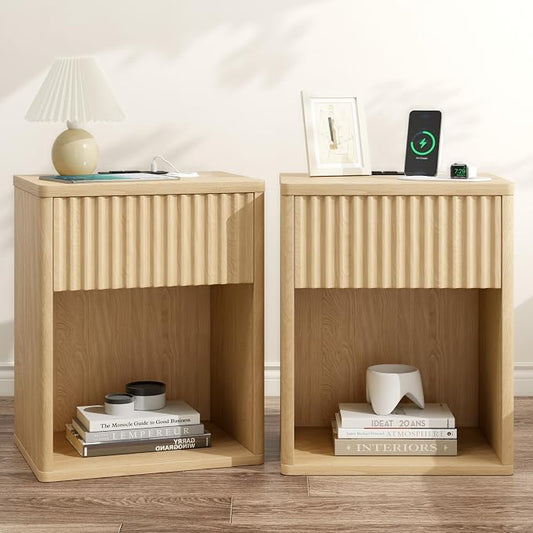 Fluted Nightstands Set of 2 w/Charging Station, Wooden End Table Bed Side Table with Curved Drawer, Mid Century Modern Fluted Night Stand with Rounded Edge for Bedroom, Living Room Sofa, Nature Oak