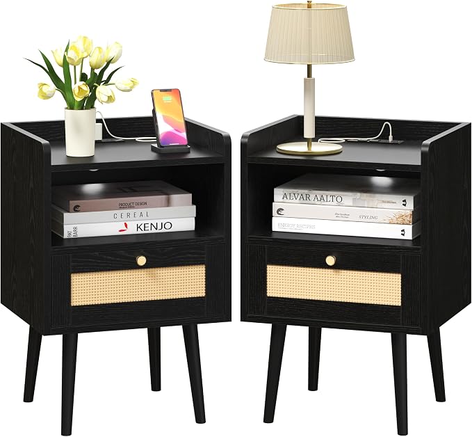 MECHYIN Night Stand Set 2, Nightstands Set of 2 with Charging Station, Rattan Side Tables with Solid Wood Legs, Boho Bedside End Table for Apartment Bedroom Dorm Small Space