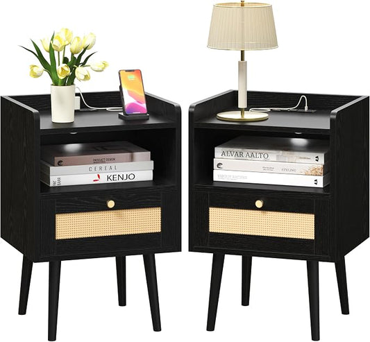 MECHYIN Night Stand Set 2, Nightstands Set of 2 with Charging Station, Rattan Side Tables with Solid Wood Legs, Boho Bedside End Table for Apartment Bedroom Dorm Small Space
