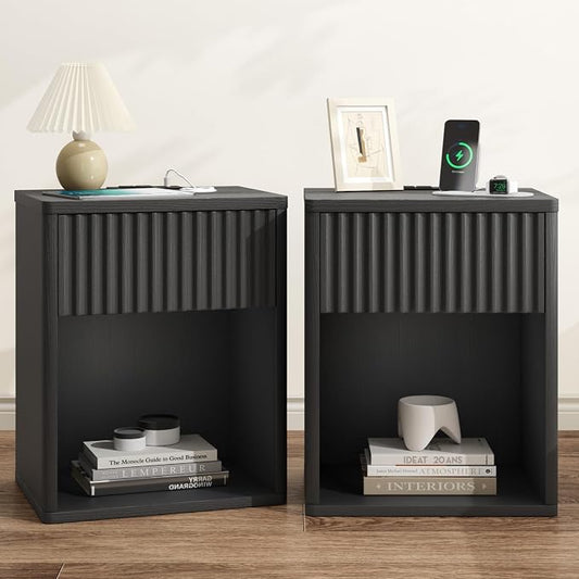 Fluted Black Nightstands Set of 2 w/Charging Station, Wooden End Table Bed Side Table with Curved Drawer, Mid Century Modern Fluted Night Stand with Rounded Edge for Bedroom, Living Room