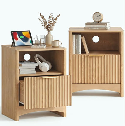 Marsail Fluted Nightstand Set of 2, Wooden Nightstands with Drawers, Modern Bedside Table with Charging Station and Storage, End Table with Storage Side Table for Bedroom, Oak