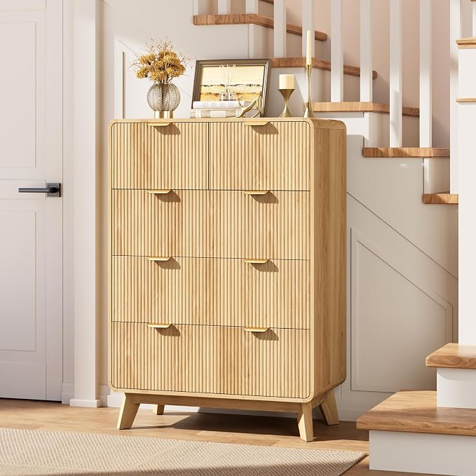 QUW Fluted 5 Drawers Dresser for Bedroom, Modern 40.2" Tall Drawer Dressers with Metal Handle, Wooden Chest of Dresser for Living Room, Hallway, Solid Wood Legs, Curved Profile Design, Natural Oak