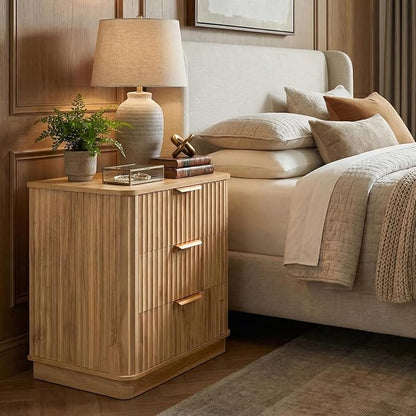 LYNCOHOME 23 inch Wide Fluted Nightstand with 3 Drawers, Modern Curved Bedside Table,Wood Night Stand with Storage,End Table for Bedroom & Living Room,Dresser for Bedroom Living Room,Natural,Oak