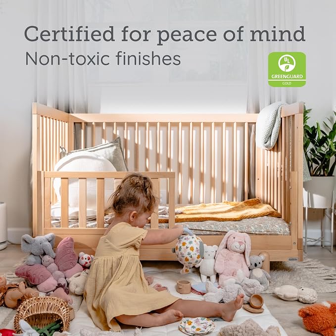 dadada Baby Bliss 4-in-1 Convertible Crib to Toddler Bed & Floor Bed – Made in Italy, GREENGUARD Gold Certified, Baby-Safe Finish, Sustainable Beechwood, Modern Design, 4 Adjustable Heights (Natural)