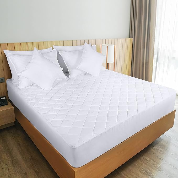 Quilted Fitted Mattress Pad, Twin Mattress Protector Topper with Deep Pocket Stretches up to 16 Inches, Machine Washable Mattress Cover by Utopia Bedding (White)