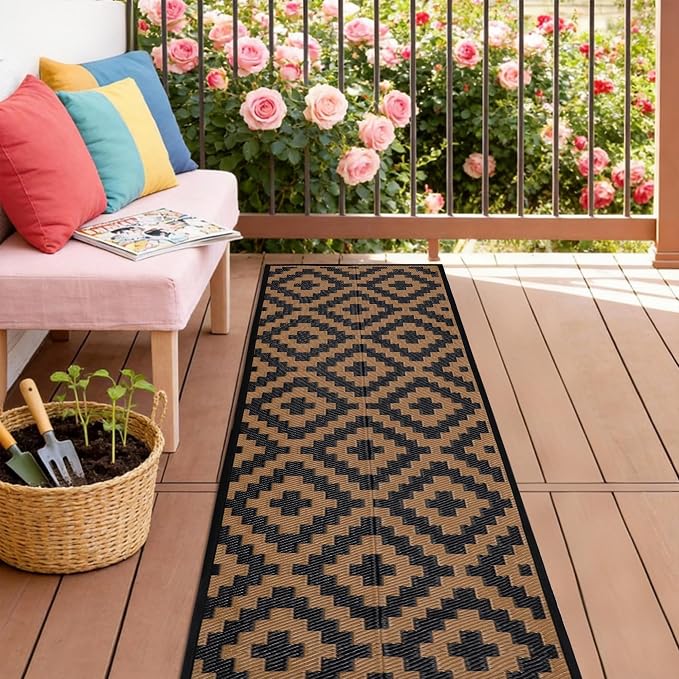 SAND MINE Reversible Mats, Plastic Straw Rug, Modern Area Rug, Large Floor Mat and Rug for Outdoors, RV, Patio, Backyard, Deck, Picnic, Beach, Trailer, Camping, Black & Brown, 2.5' x 8'