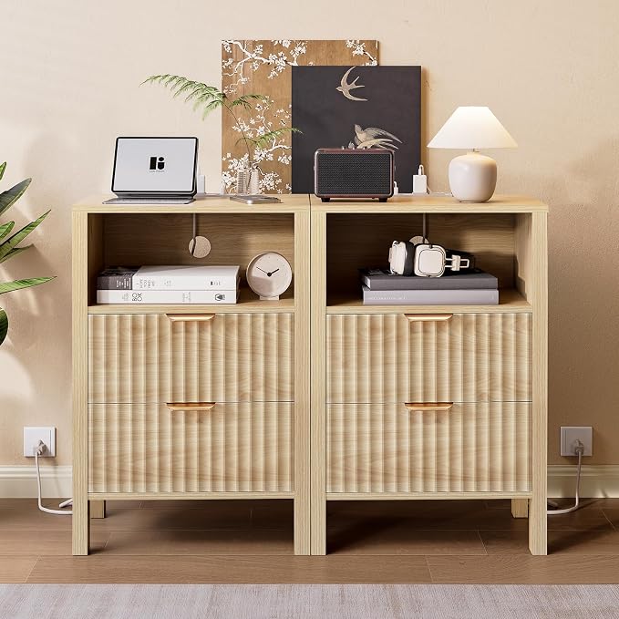 Nasonet Night Stand Set 2, Fluted End Table Set of 2, Modern Nightstand with Charging Station, Wood Bedside Table with Storage Drawer for Bedroom, Natural Oak