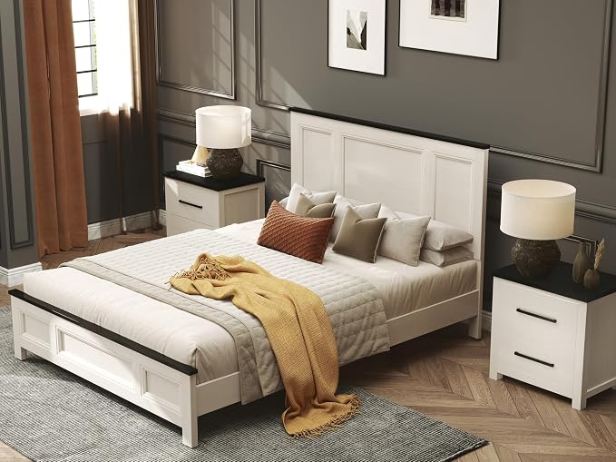 Roundhill Furniture Realynn 3-Piece Wood Bedroom Set, Queen Size Panel Bed with 2 Nightstands, Off-White Finish