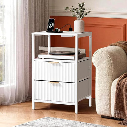 VINGLI White Nightstands Set of 2 with Fabric Drawers, Fluted Nightstand with Charging Station, Night Stand Set 2 White Side Table with Charging Station for Bedroom, Dorm