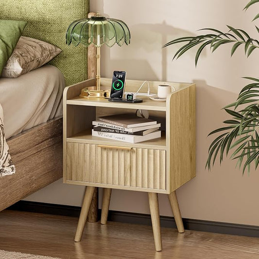 Huuger Nightstand with Charging Station, USB-C Port, Fluted Night Stand with Drawer, Bed Side Table with Solid Wood Feet, Open Storage, End Table with Raised Edge, for Bedroom, Natural