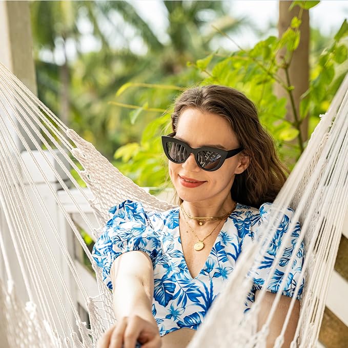 Lazy Daze Hammocks Hanging Swing Chair Caribbean Rope Weaving Chair with 40" Hardwood Spreader Bar and Soft-Spun Cotton Rope, Hammock Chair for Indoor, Outdoor, Backyard, Max 300 LBS, White