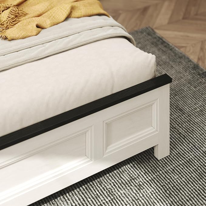 Roundhill Furniture Realynn 3-Piece Wood Bedroom Set, Queen Size Panel Bed with 2 Nightstands, Off-White Finish