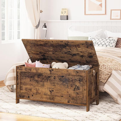 HOOBRO Toy Box, Retro Wooden Look Storage Chest with Safety Hinge, Entryway Storage Bench Supports 220 lb, 39.4 x 15.7 x 18.9 Inches Toy Chest Organizer, Easy Assembly (Rustic Brown) BF100CW01G1