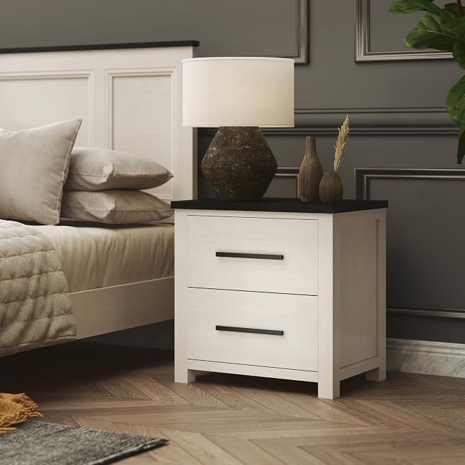 Roundhill Furniture Realynn 3-Piece Wood Bedroom Set, King Size Panel Bed with 2 Nightstands, Off-White Finish