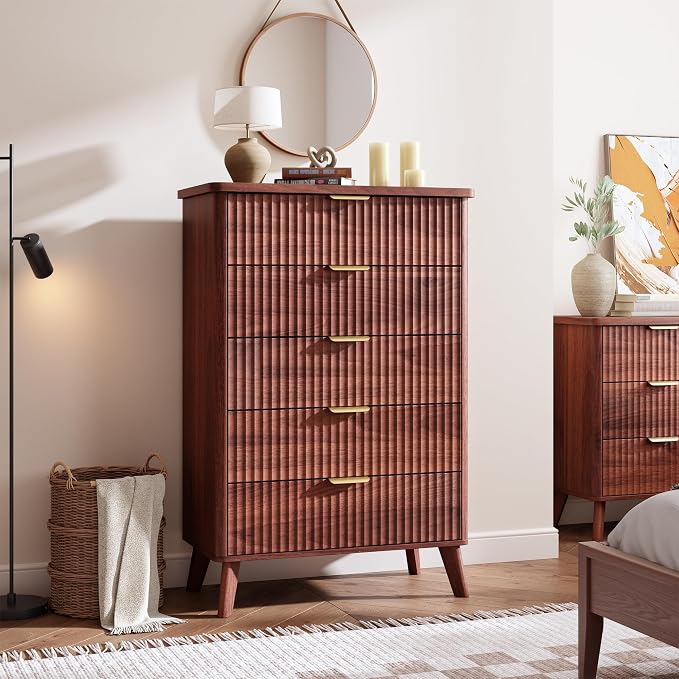 GarveeHome Fluted Dresser for Bedroom with 5 Deep Drawers, 47.2 in Tall Chest of Drawers, Curved Profile Design, Modern Wooden Dresser, for Living Room, Kids Room, Hallway, Walnut