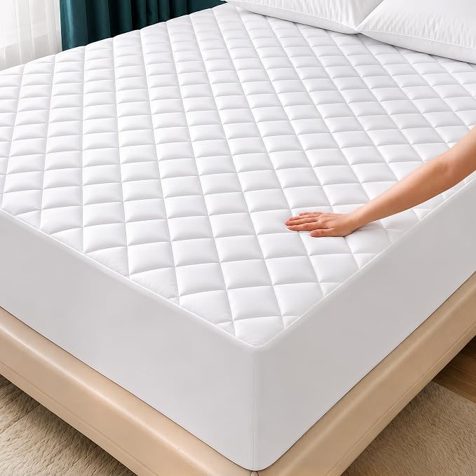 Quilted Fitted Mattress Pad, Full Mattress Protector Topper with Deep Pocket Stretches up to 16 Inches, Machine Washable Mattress Cover by Utopia Bedding (White)