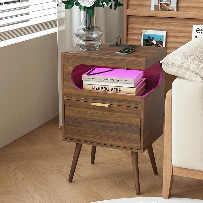 Veegle Nightstand,Modern Bedside Table with Storage Drawer and Open Wood Shelf, Accent Night Stand with Solid Wood Legs for Living Room, Bedroom and Small Spaces,Easy Assembly (Walnut Brown-1)