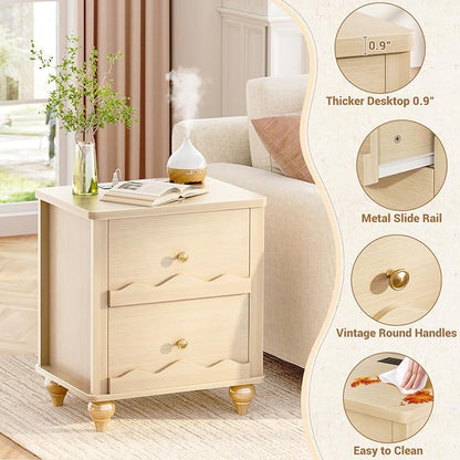 Cyclysio Natural Wood Nightstand with Charging Station Set of 2, Scalloped Bedside Table with 2 Smooth Drawers, Modern End Table with Solid Wooden Legs for Bedroom and Small Spaces