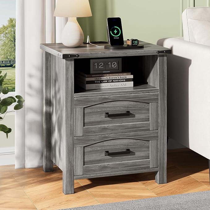 Decofy Farmhouse Nightstand with Charging Station, 18'' Wide Rustic End Table with USB/Type-C Ports, 2 Drawers & Open Shelf, Wood Bedside Table for Bedroom, Grey Oak