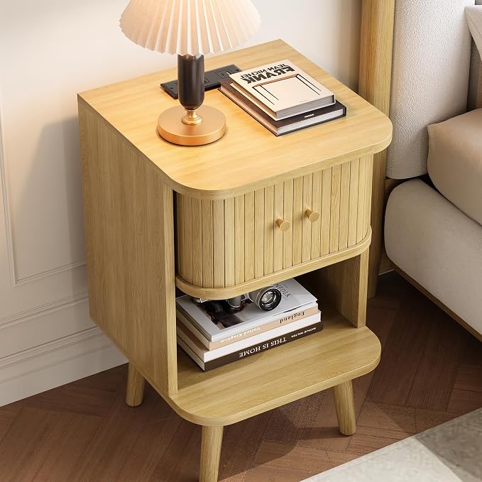 Decofy Fluted Nightstand Set of 2, Mid Century Modern Bedside Table with Charging Station, Walnut End Tables with Sliding Tambour Doors, Storage Cabinet and Open Shelf for Bedroom, Oak