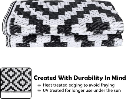 SAND MINE Waterproof Outdoor Rug 4x6 ft, Plastic Reversible Rug, Modern Area Rug, Large Floor Mat for Outdoors, RV, Patio, Backyard, Deck, Picnic, Beach, Camping (4' x 6', Black & White Lattice)